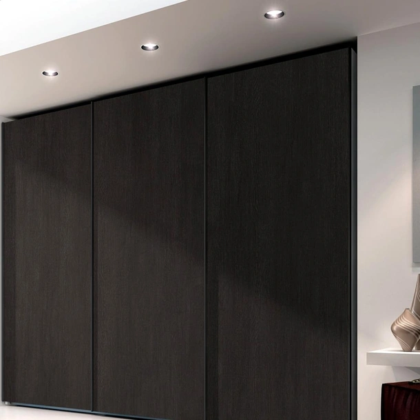Armadio Anta Scorrevole in melaminico Rovere grafite 29D di Ferrimobili