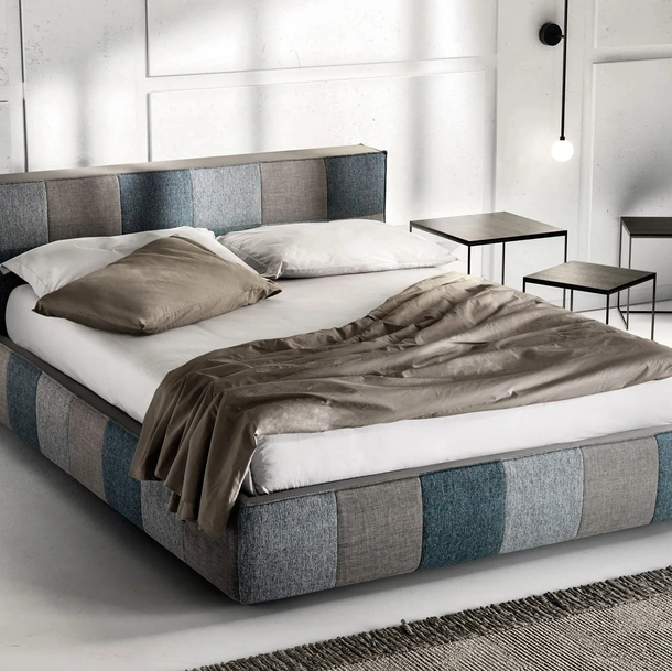 Letto in tessuto imbottito trapuntato Square di Bside