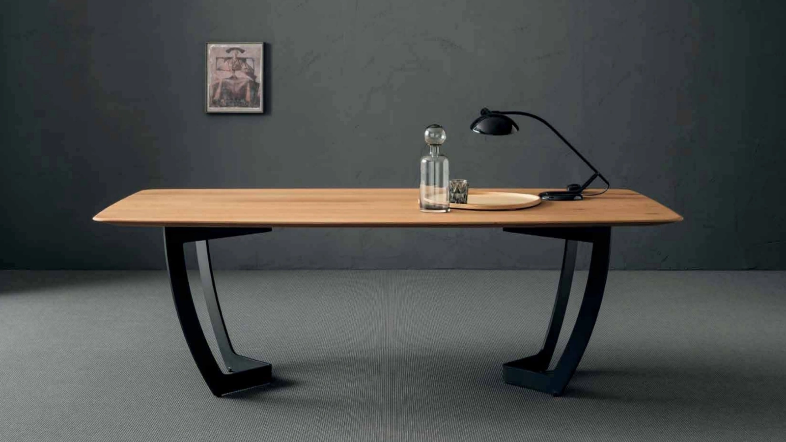 Tavolo fisso di design London di Alta Corte