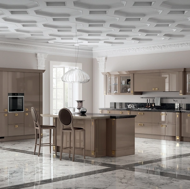 Cucina Classica Exclusiva 07 in laccato lucido Grigio Tundra di Scavolini